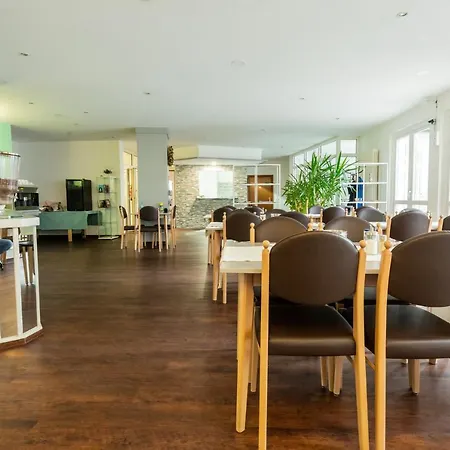 Hostel Am Schillerplatz Pleidelsheim