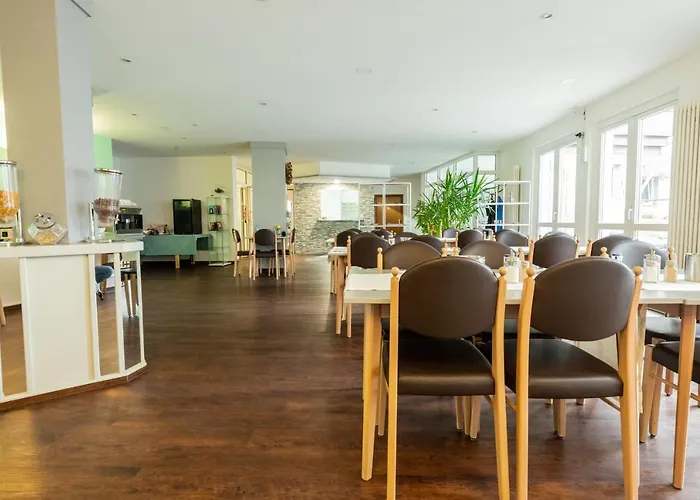 Albergue Am Schillerplatz Pleidelsheim